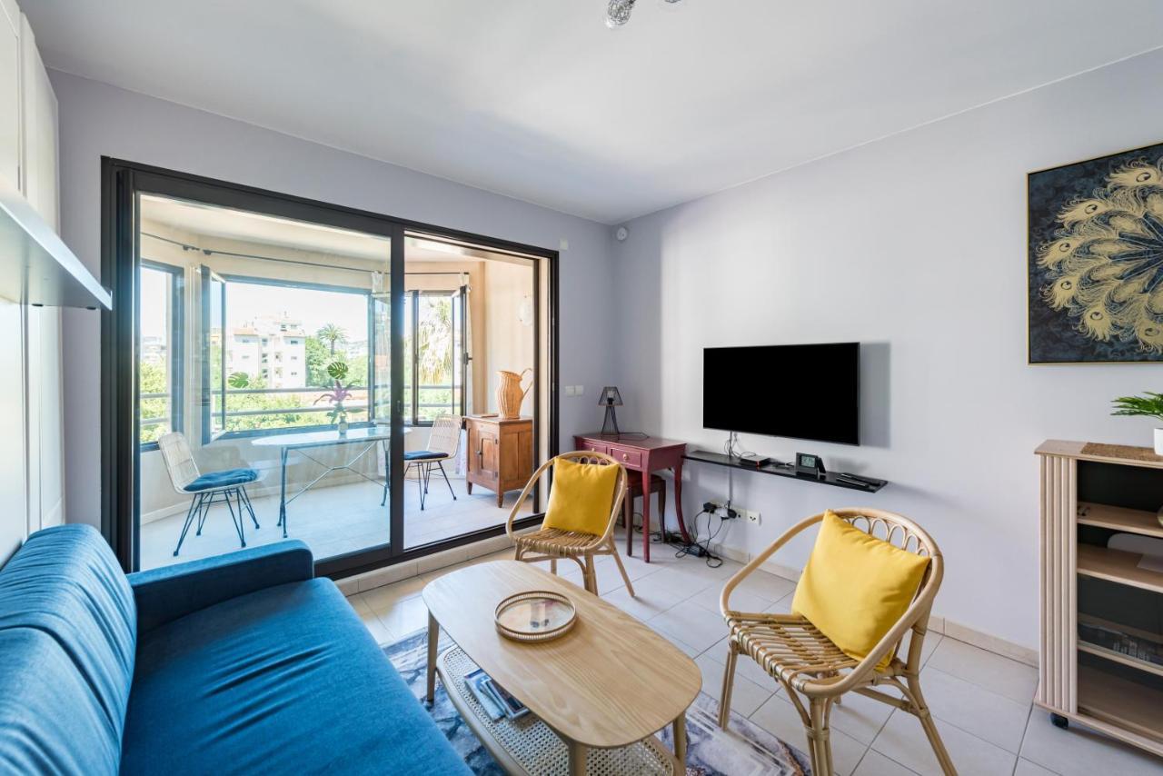Beau Studio Veranda A Deux Pas De La Mer - Parking Inclus Juan-les-Pins Eksteriør billede