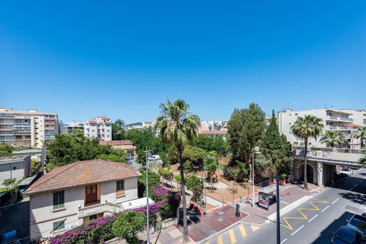Beau Studio Veranda A Deux Pas De La Mer - Parking Inclus Juan-les-Pins Eksteriør billede
